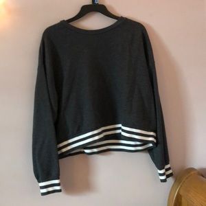 Cropped sweatshirt